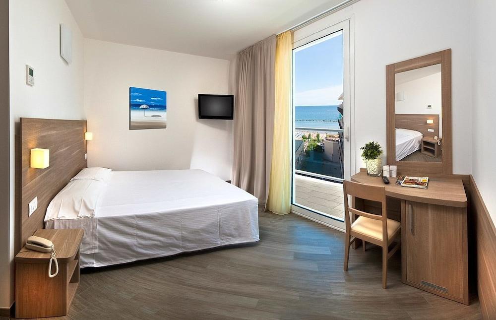 Hotel Atlantic & Spa Gabicce Mare Dış mekan fotoğraf
