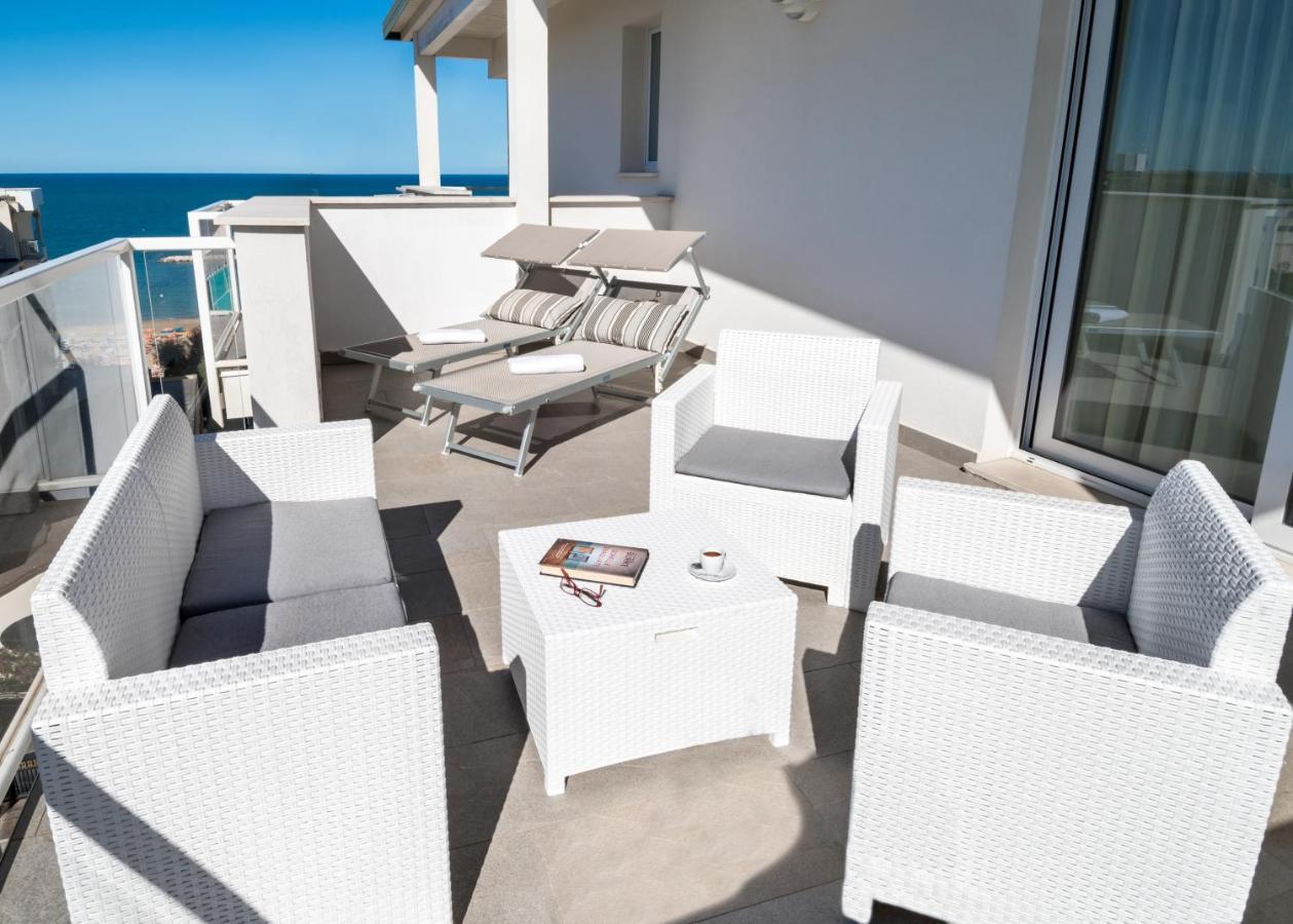 Hotel Atlantic & Spa Gabicce Mare Dış mekan fotoğraf
