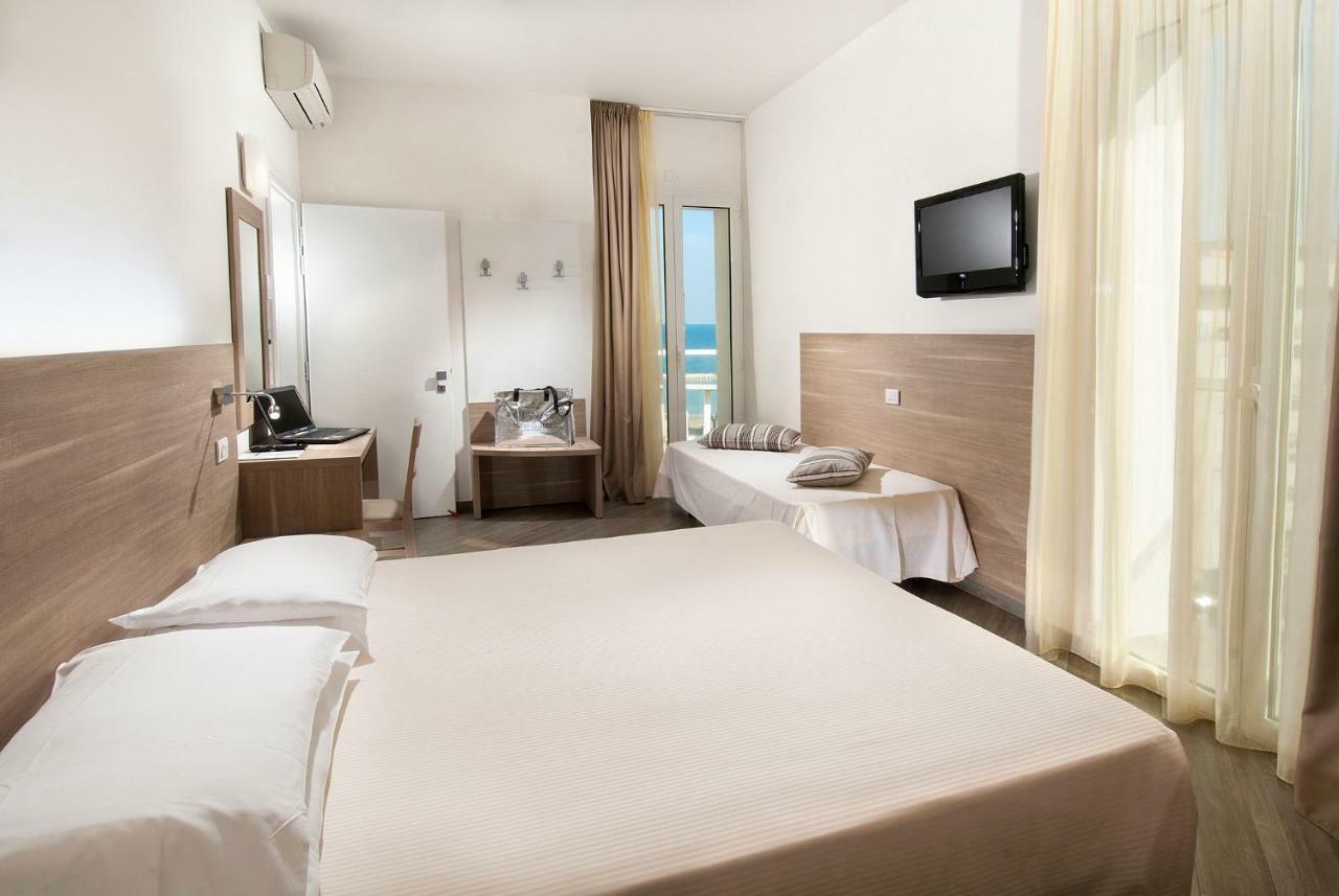 Hotel Atlantic & Spa Gabicce Mare Dış mekan fotoğraf